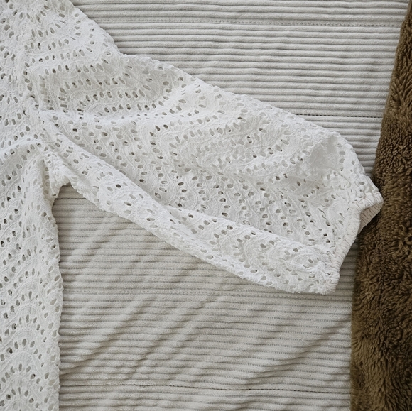 Simply Vera Vera Wang White Eyelet Blouse Size XL - Picture 7 of 7